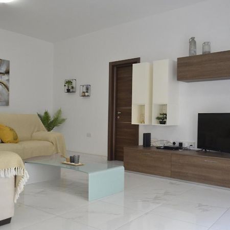 Lorenza Letting Apartment Marsaxlokk Eksteriør billede