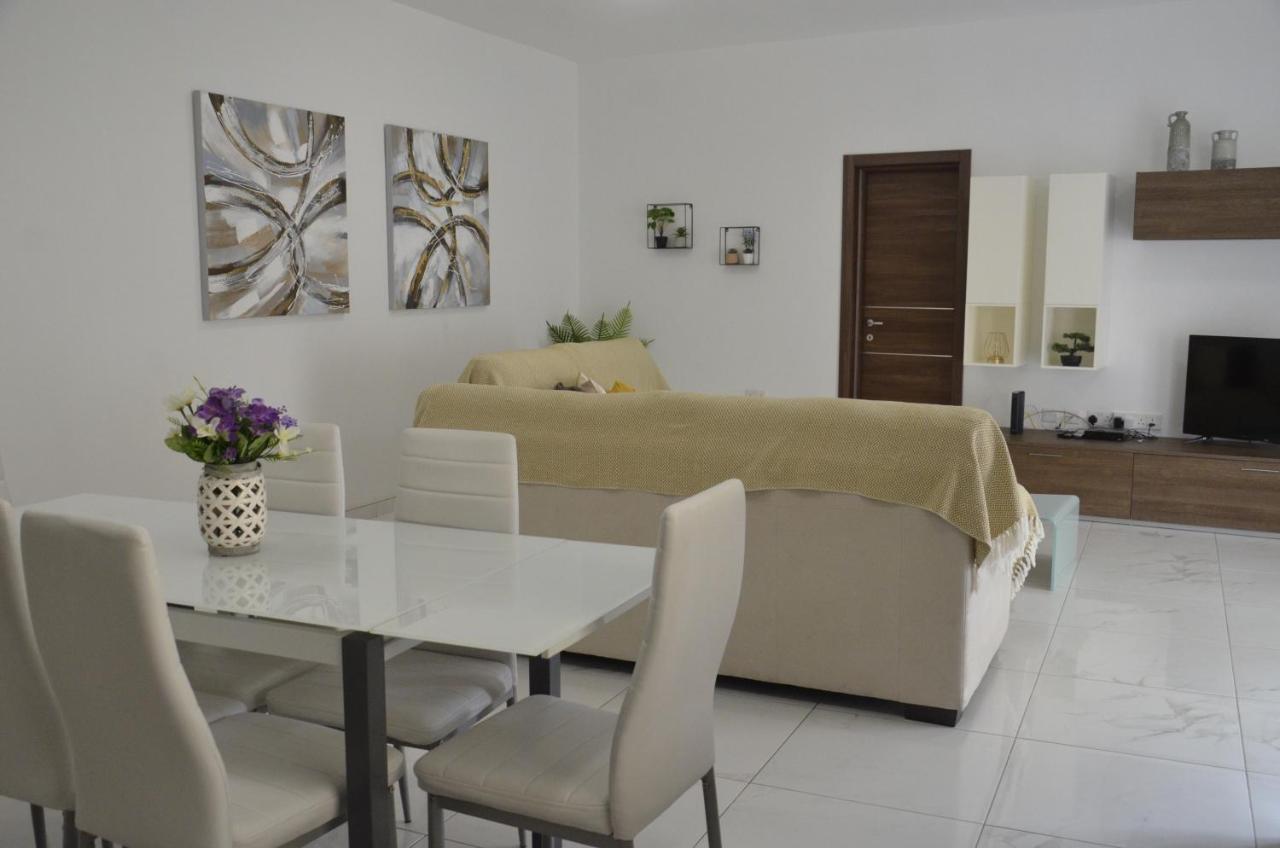 Lorenza Letting Apartment Marsaxlokk Eksteriør billede