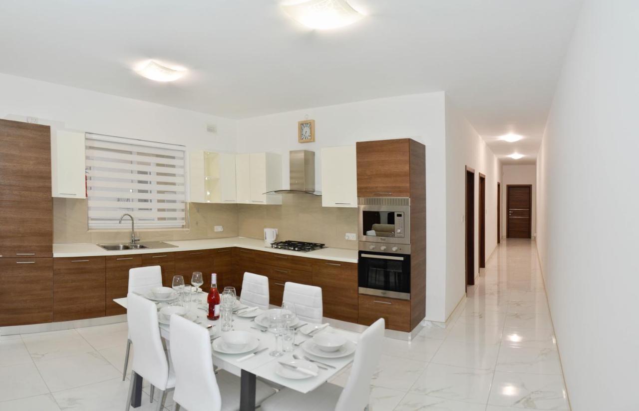 Lorenza Letting Apartment Marsaxlokk Eksteriør billede